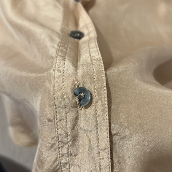 Silk button down - Picture 4 of 4